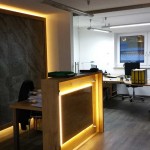 Ein Blick in die neuen Büroräume (Empfangsbereich) in Blaichach